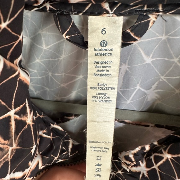Lululemon size 6 windbreaker jacket - Picture 3 of 3